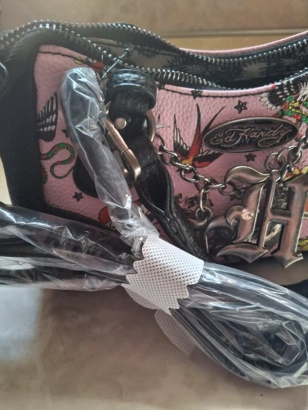 Ed Hardy bag - Picture 4 of 5